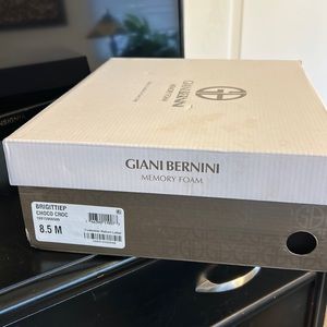 Giani Bernini boots new in box